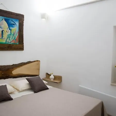 Nicolaus * Putignano